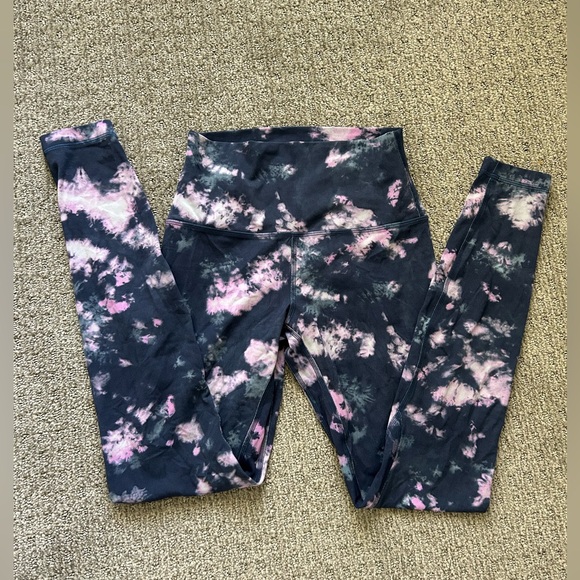 Women’s blue pink tie die Lululemon leggings size 6 - Picture 1 of 4